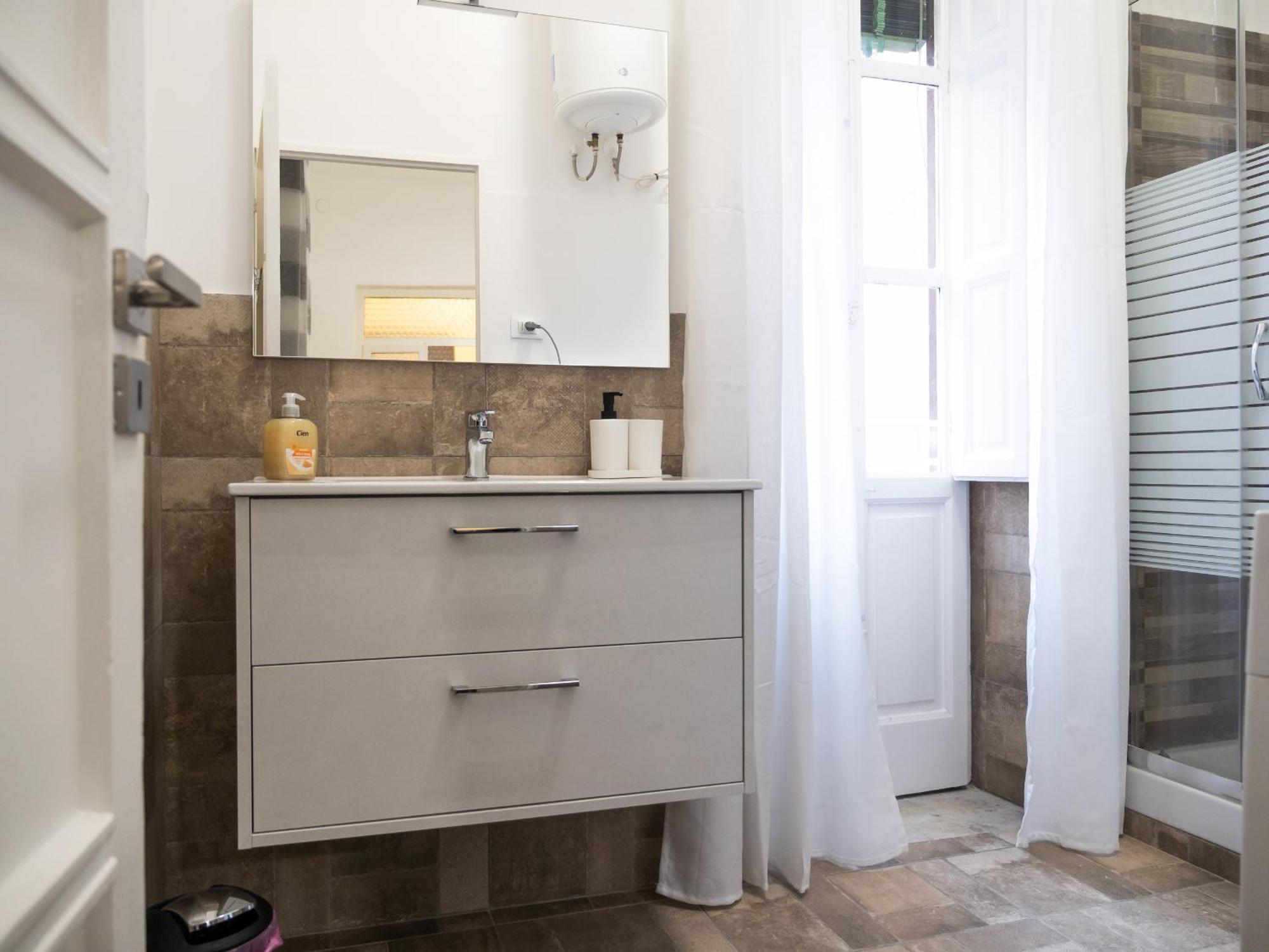 Pacini Deluxe Apartment パレルモ エクステリア 写真